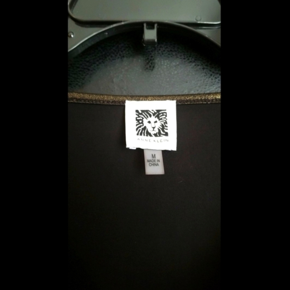 🆕️ LISTING!! GOLD LAME METALLIC COWL NECK BLOUSE - Picture 13 of 13